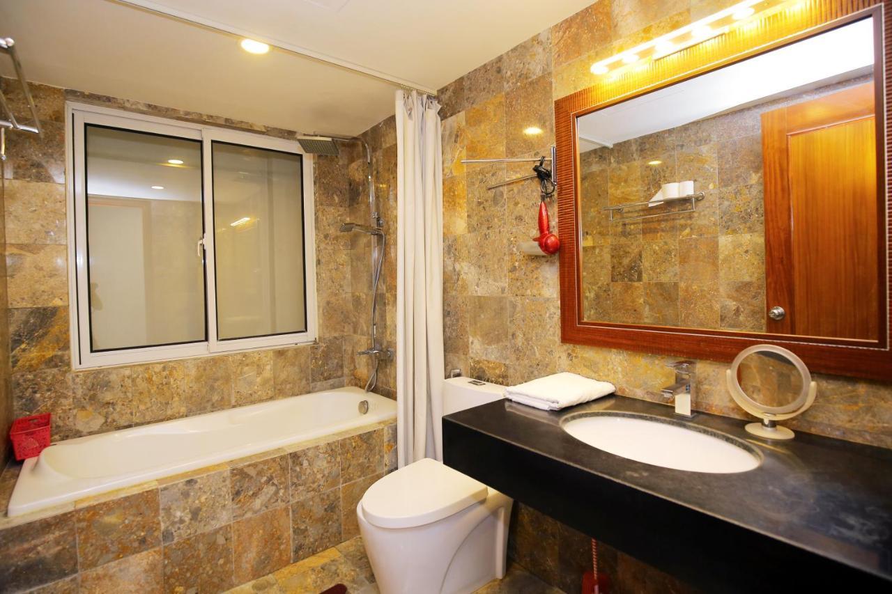 Investland In Truc Bach & Serviced Apartment Hanói Exterior foto